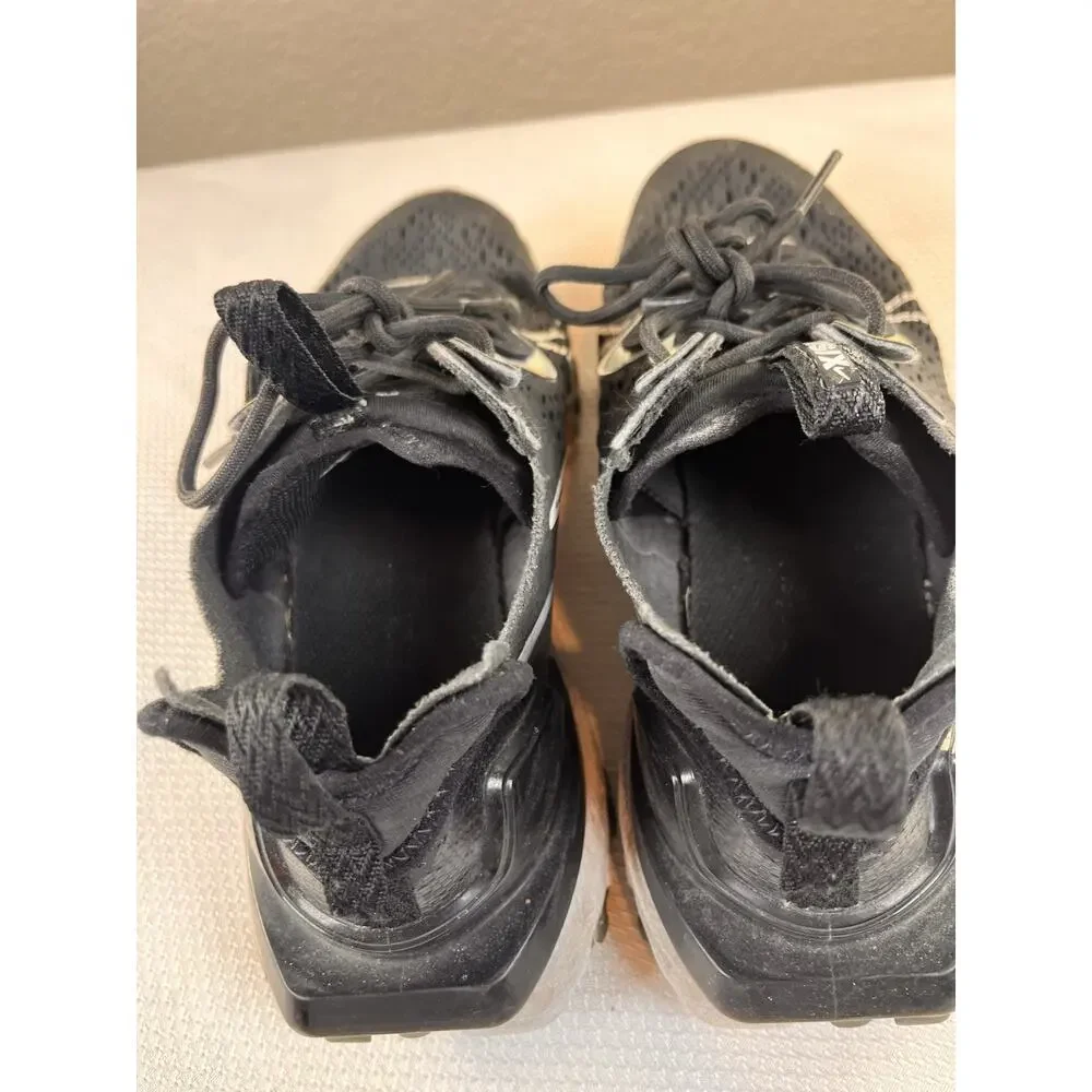 Size 8.5 -‎ Nike React Womans Vision Essential Black Iridescent